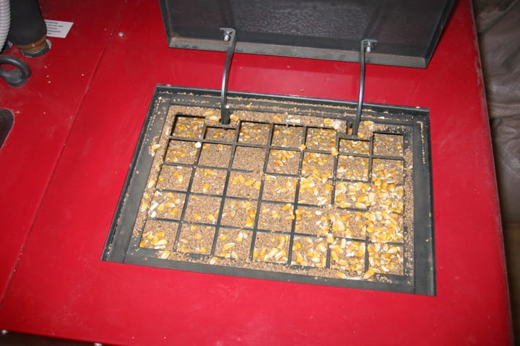 Kocioł na biomasę z paliwem kukurydzianym dla energii odnawialnej.